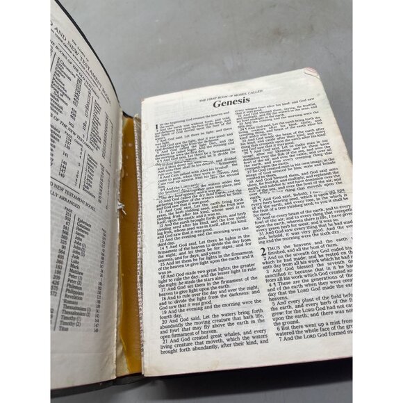 holy bible dictionary concordance king james version book black English READ - Picture 3 of 6